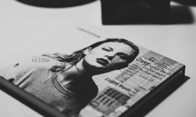 SBF는 Taylor Swift의 1억 달러 스폰서 계약을 버렸습니까?  내부 디테일…