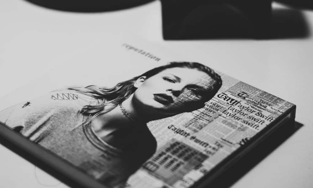 SBF는 Taylor Swift의 1억 달러 스폰서 계약을 버렸습니까?  내부 디테일…
